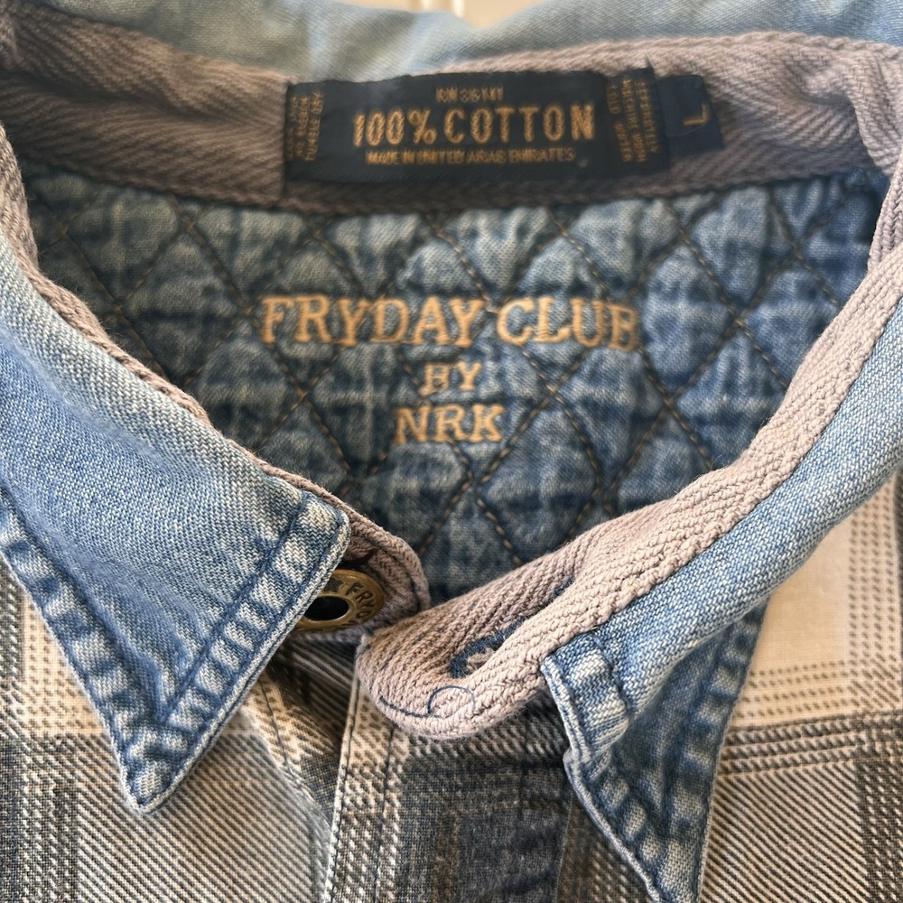 Vintage Fryday Club Men's Shirt Size Large Blue White Plaid Denim Collar Cotton - Picture 2 of 7